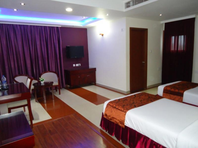 Hotel Hiton Perintalmanna Dış mekan fotoğraf