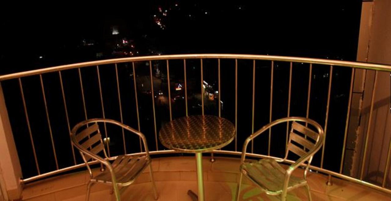 Hotel Hiton Perintalmanna Dış mekan fotoğraf