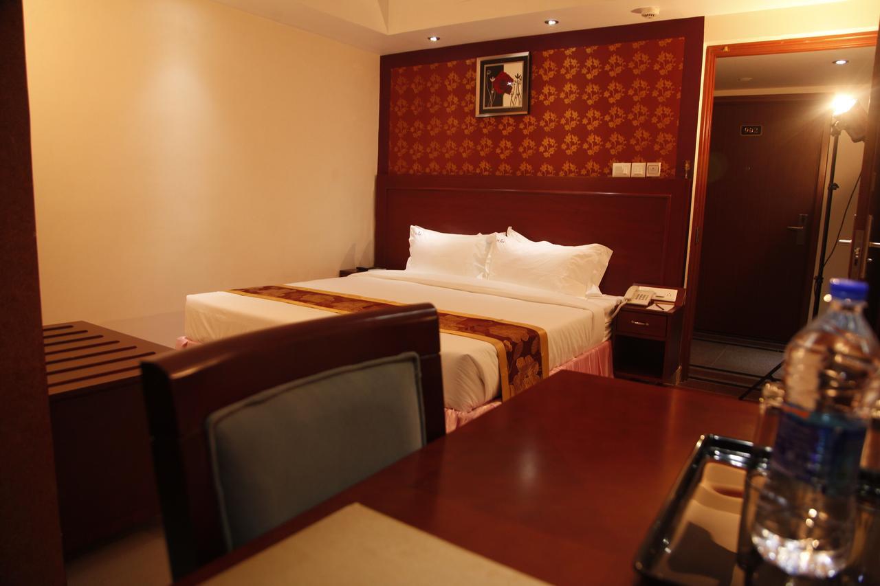 Hotel Hiton Perintalmanna Dış mekan fotoğraf